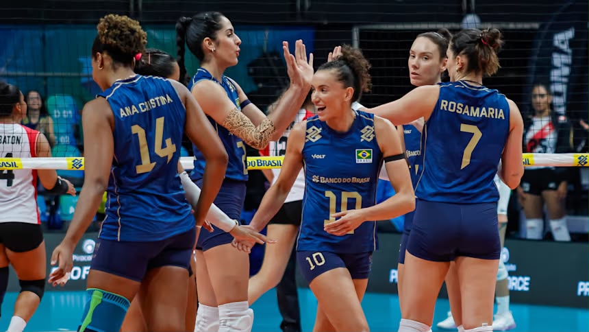 Brasil vence Peru e mantém 100% no Pré-Olímpico de vôlei feminino