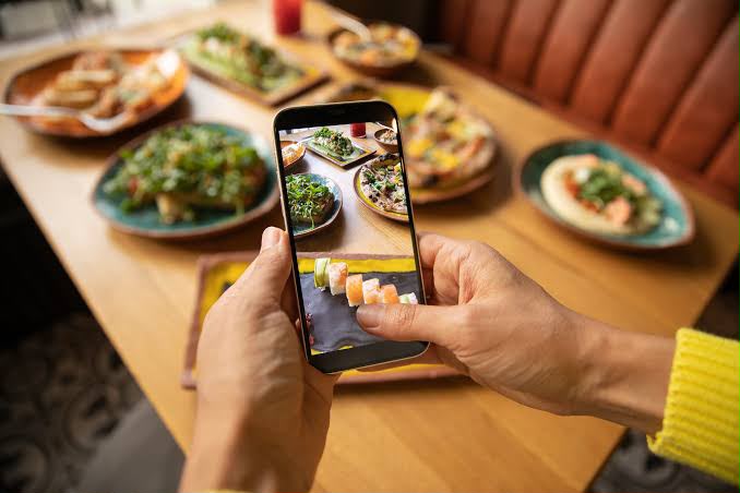 Estudo afirma que quase 70% das dicas de dieta no Tik Tok e Instagram são enganosas